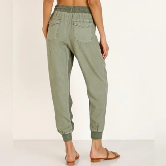 Splendid boardwalk pants. - Picture 3 of 11